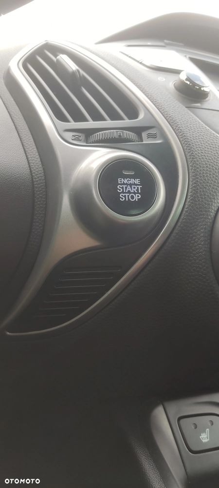 Hyundai ix35 2.0 2WD Style - 17