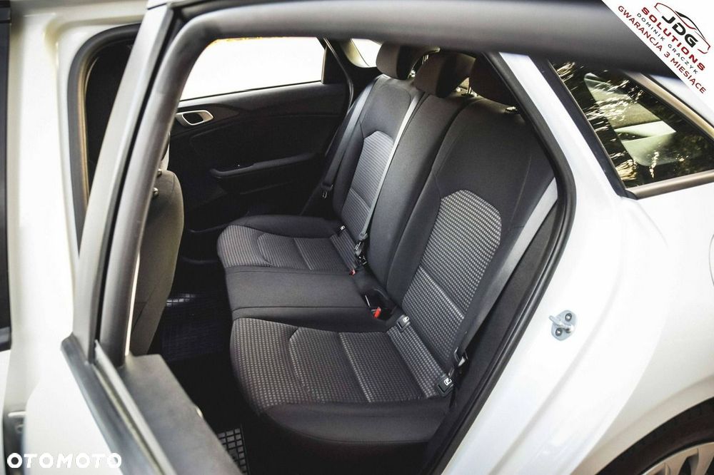 Kia Ceed 1.4 M - 36