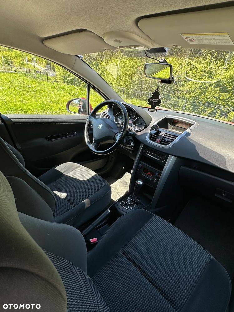 Peugeot 207 1.6 Trendy - 18