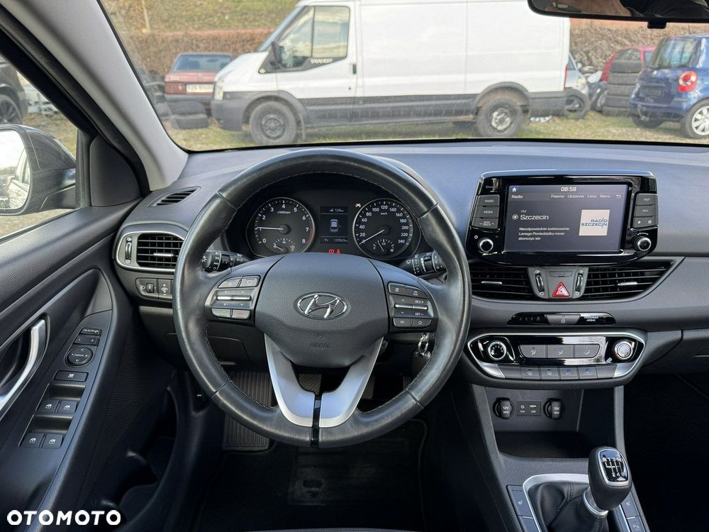 Hyundai i30 - 27