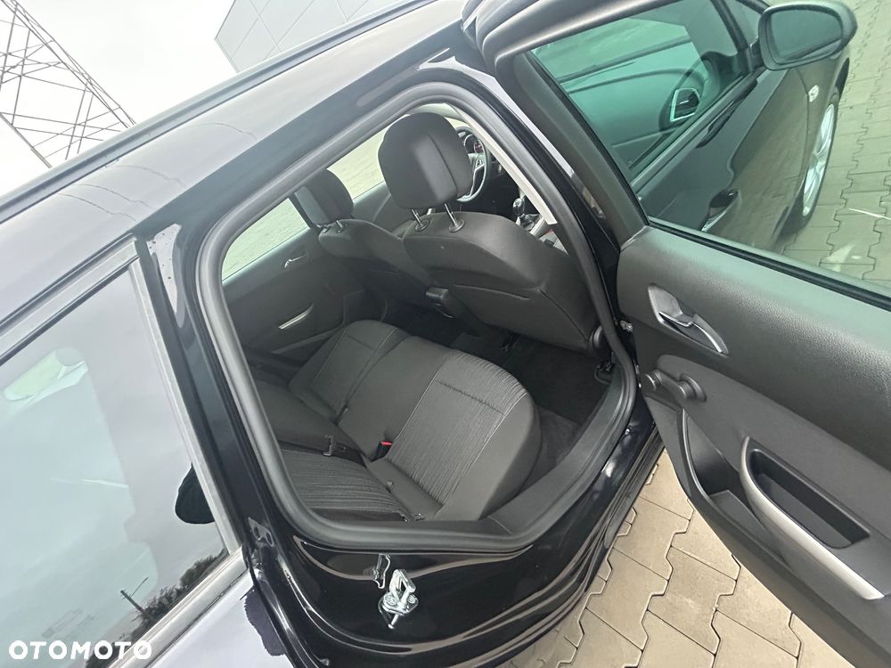 Opel Astra 1.4 Turbo Edition Sport - 8