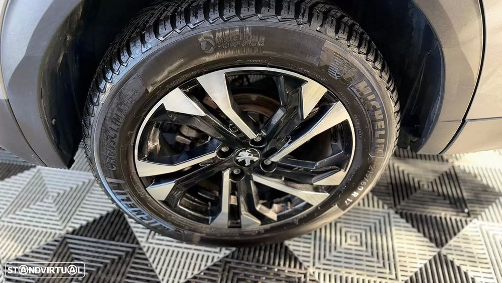 Peugeot 2008 1.2 PureTech Allure Pack - 9