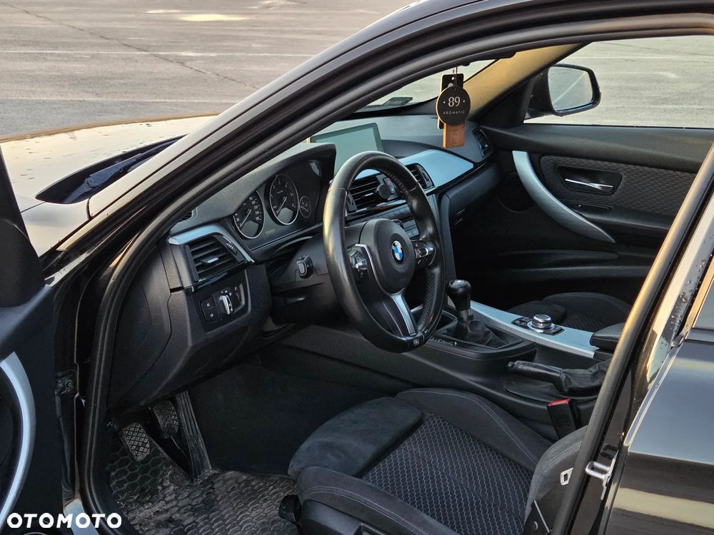 BMW Seria 3 318d - 5