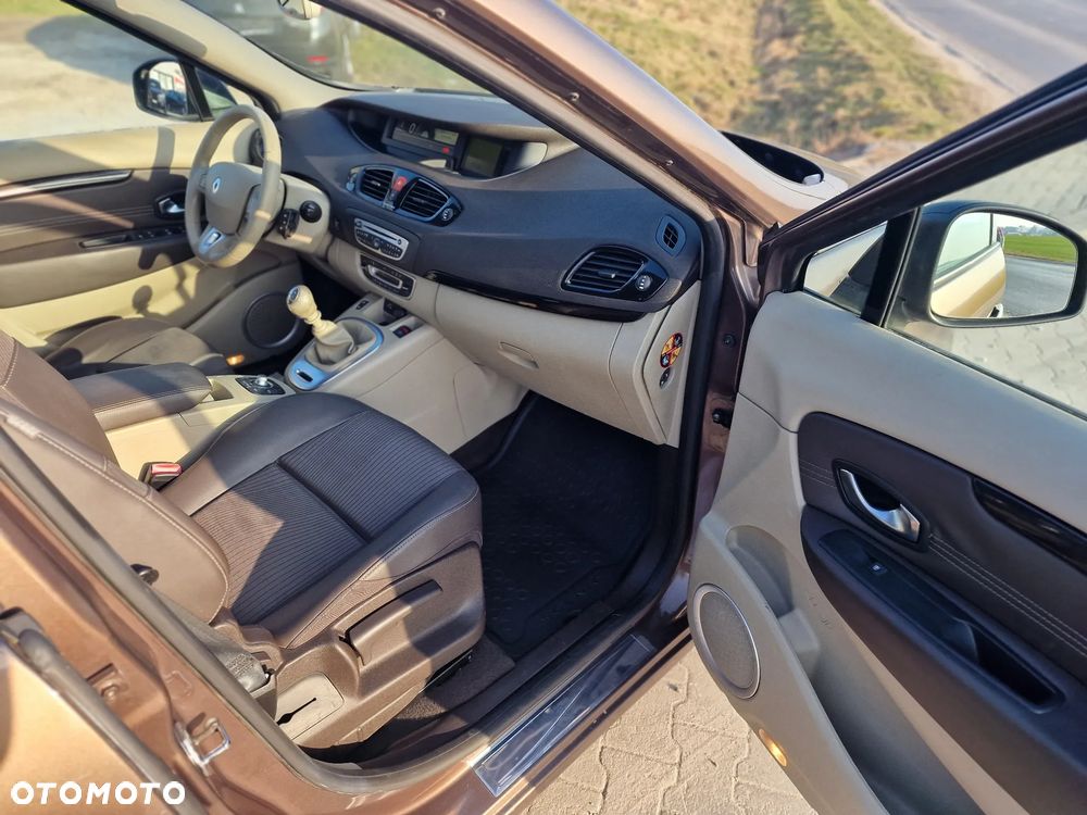 Renault Scenic 1.9 dCi Confort Privilege - 25