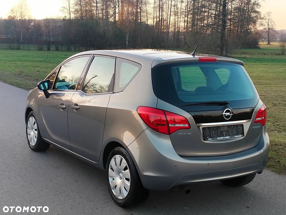 Seat Ibiza 1.4 16V Style Viva - 4