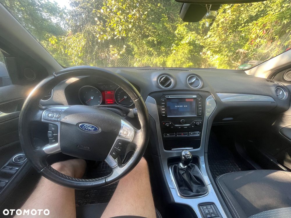 Ford Mondeo - 10