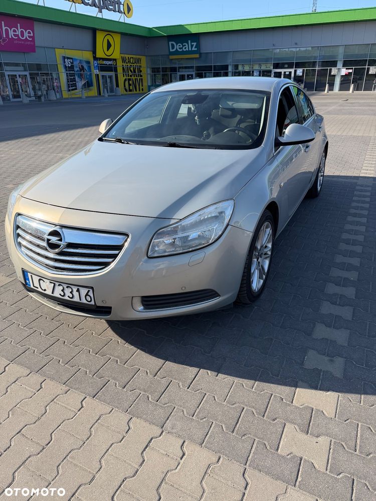 Opel Insignia - 1