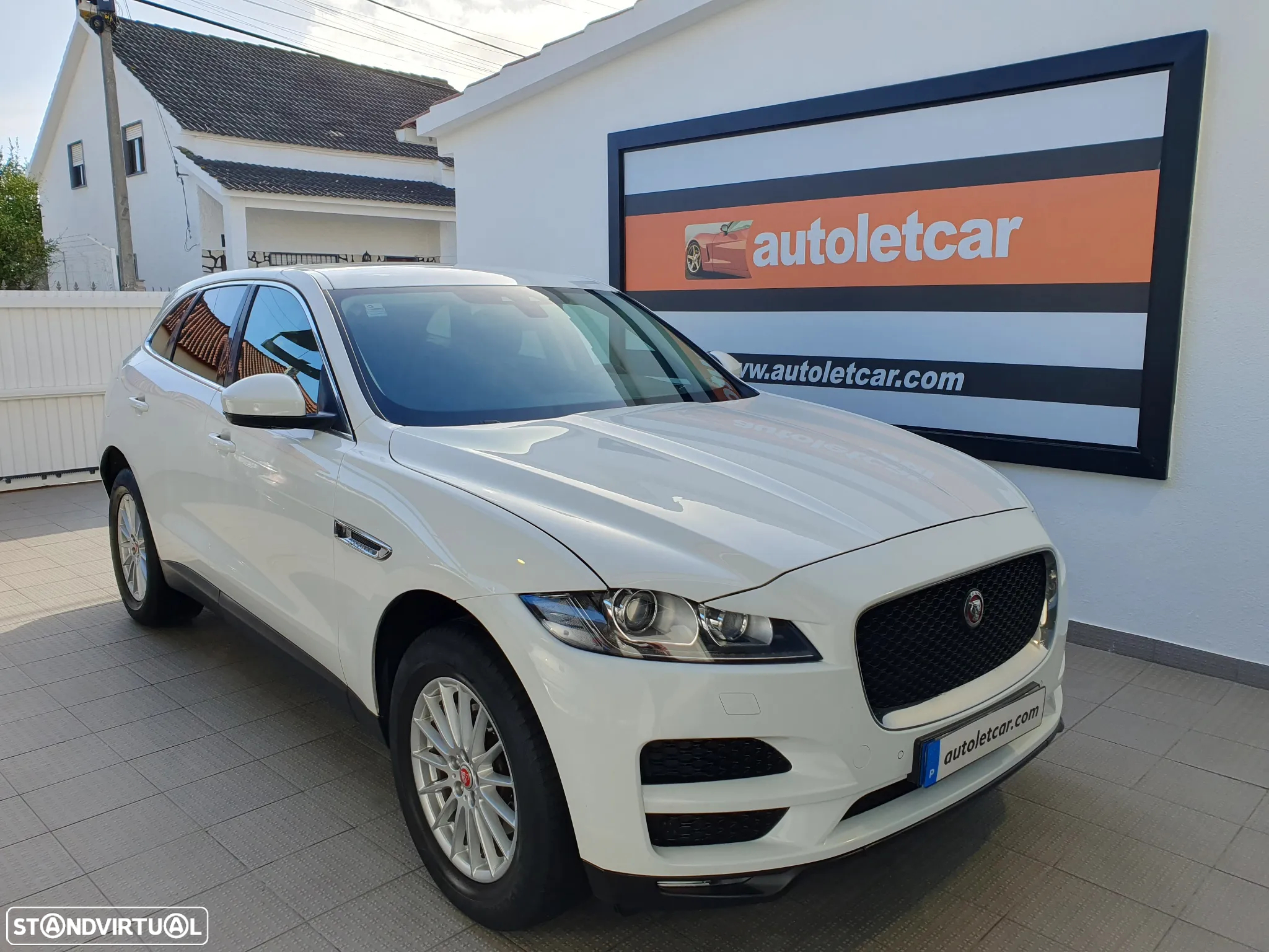 Jaguar F-Pace 20d AWD Aut. Prestige - 2