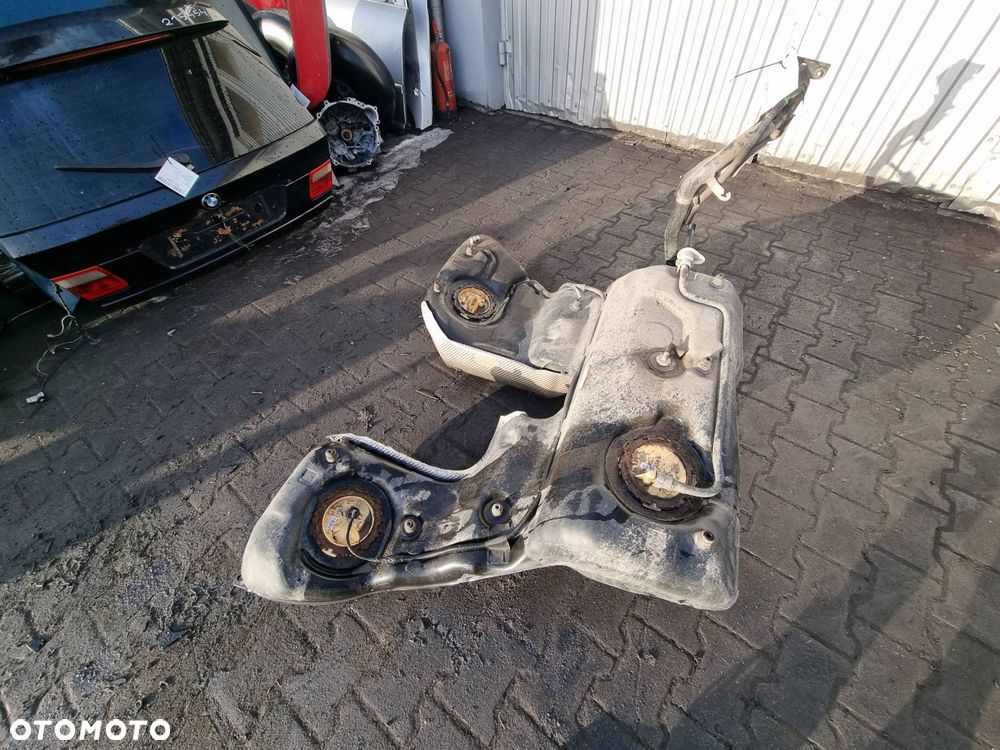 ZBIORNIK PALIWA AUDI A8 D4 4H0201021AS - 2