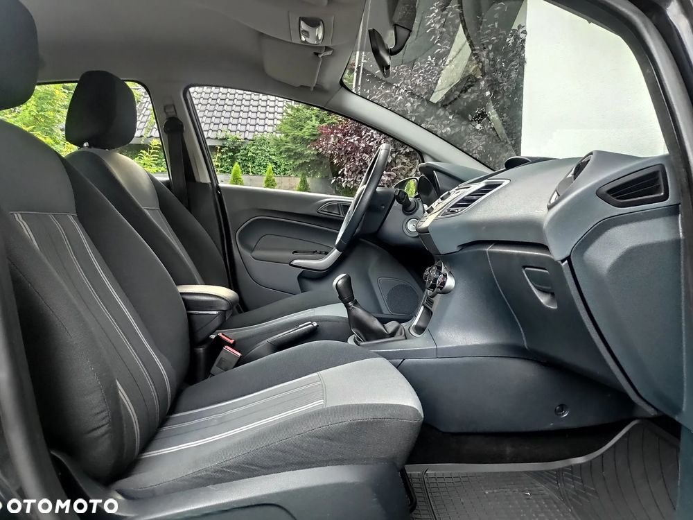 Ford Fiesta - 9