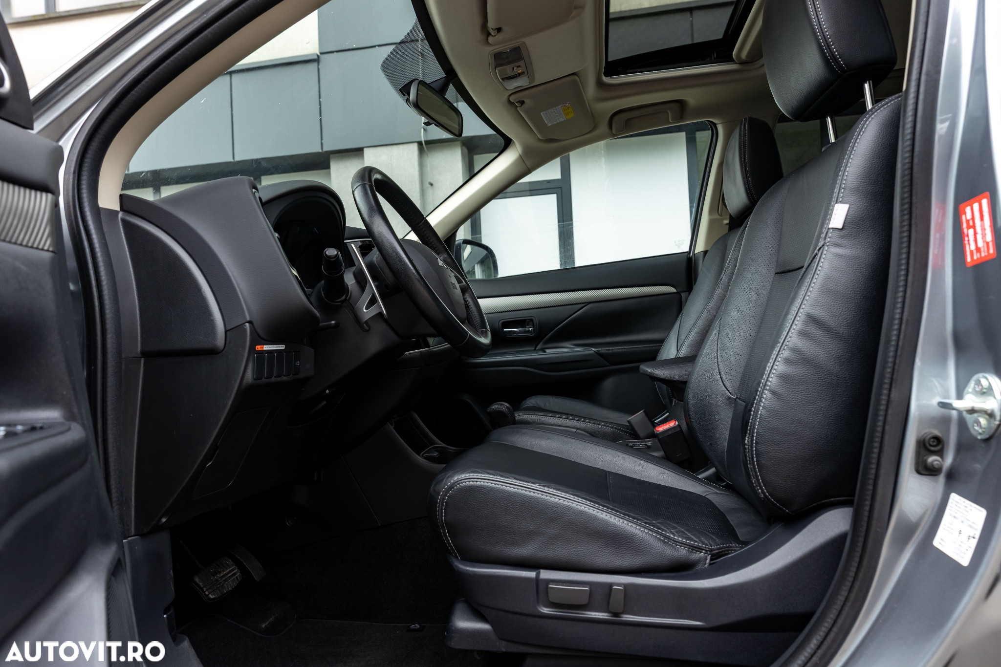 Mitsubishi Outlander 2.2 Litre 4WD DI-D Intense - 33