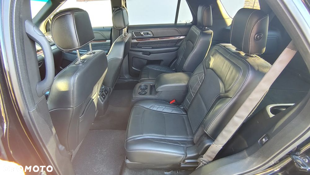 Ford Explorer - 5