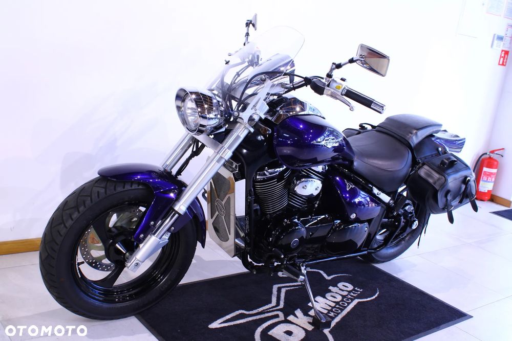Suzuki Intruder - 4