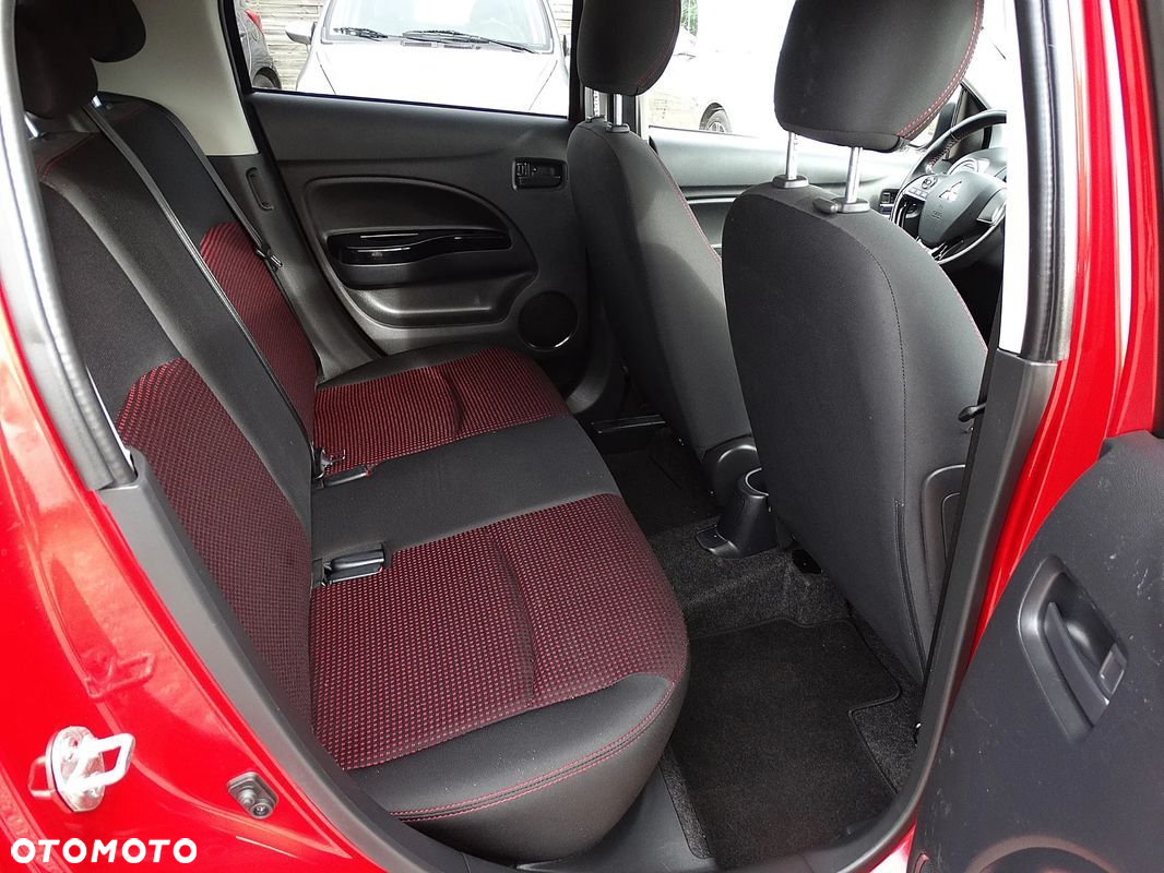 Mitsubishi Space Star 1.2 AS&G Intense - 34