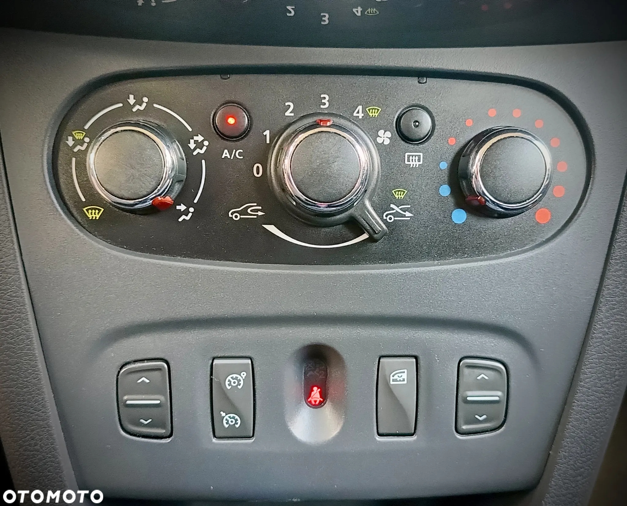 Dacia Sandero - 18