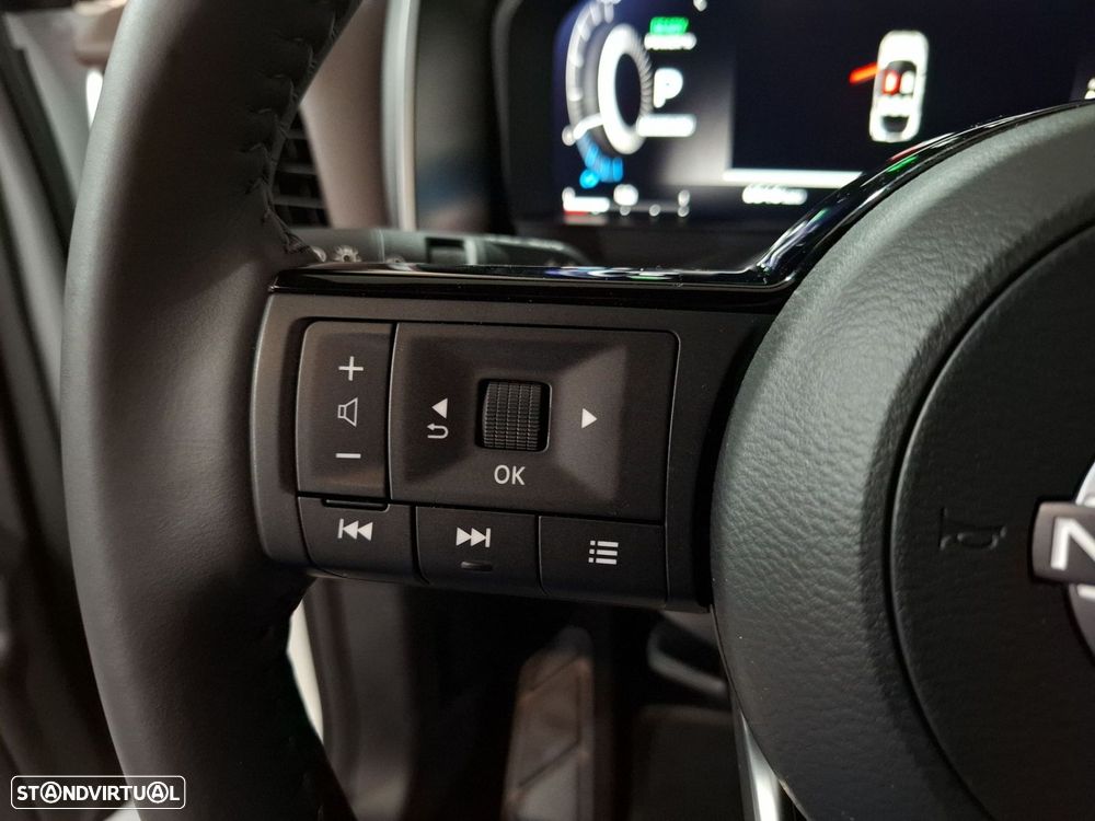 Nissan Qashqai 1.3 DIG-T Evolve + Xtronic - 14