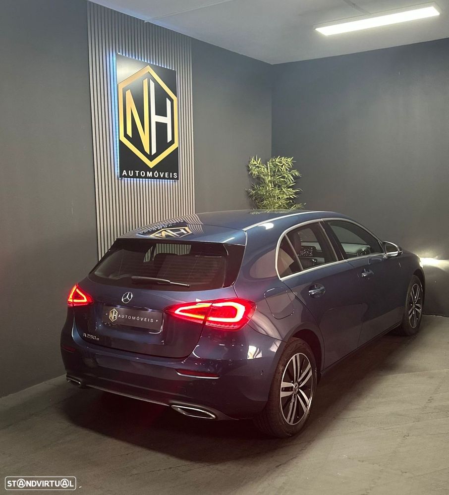 Mercedes-Benz A 250 - 4