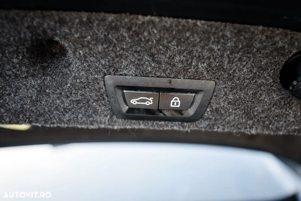 BMW Seria 5 530d Sport-Aut. - 25