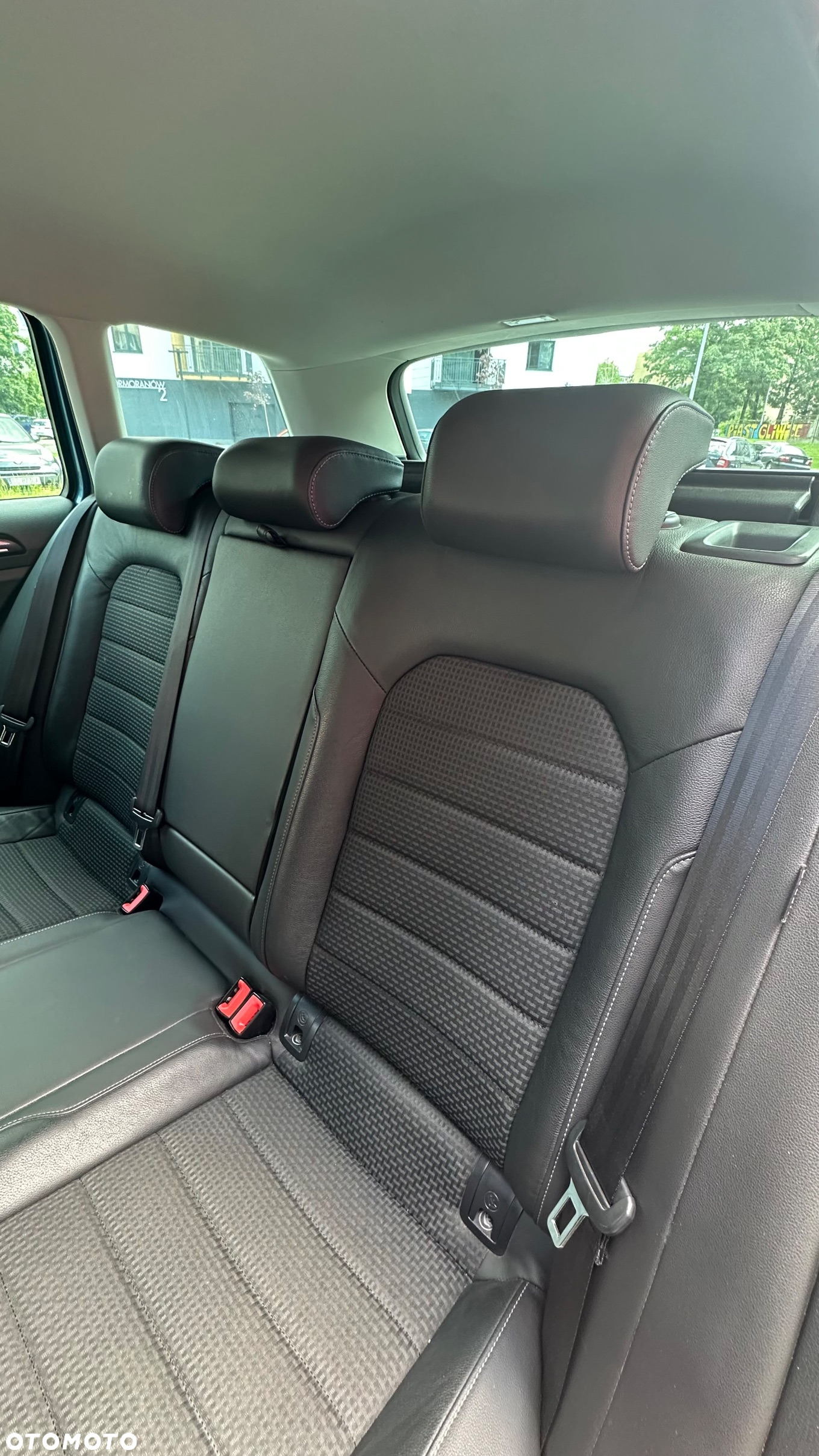 Volkswagen Golf - 6