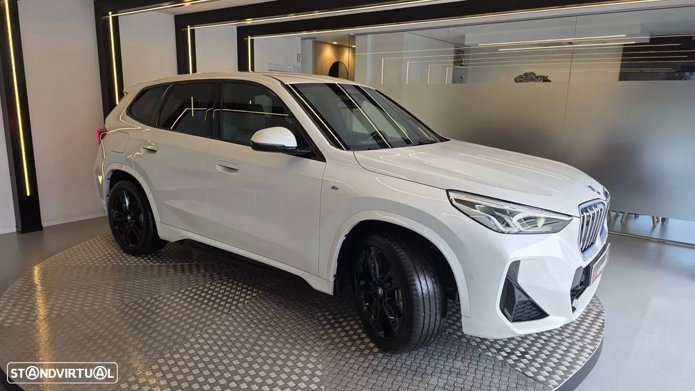 BMW iX1 xDrive30 Pack Desportivo M - 21
