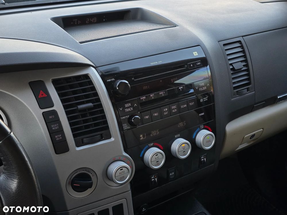 Toyota Tundra 5.7 4x4 Double Cab Limited - 13