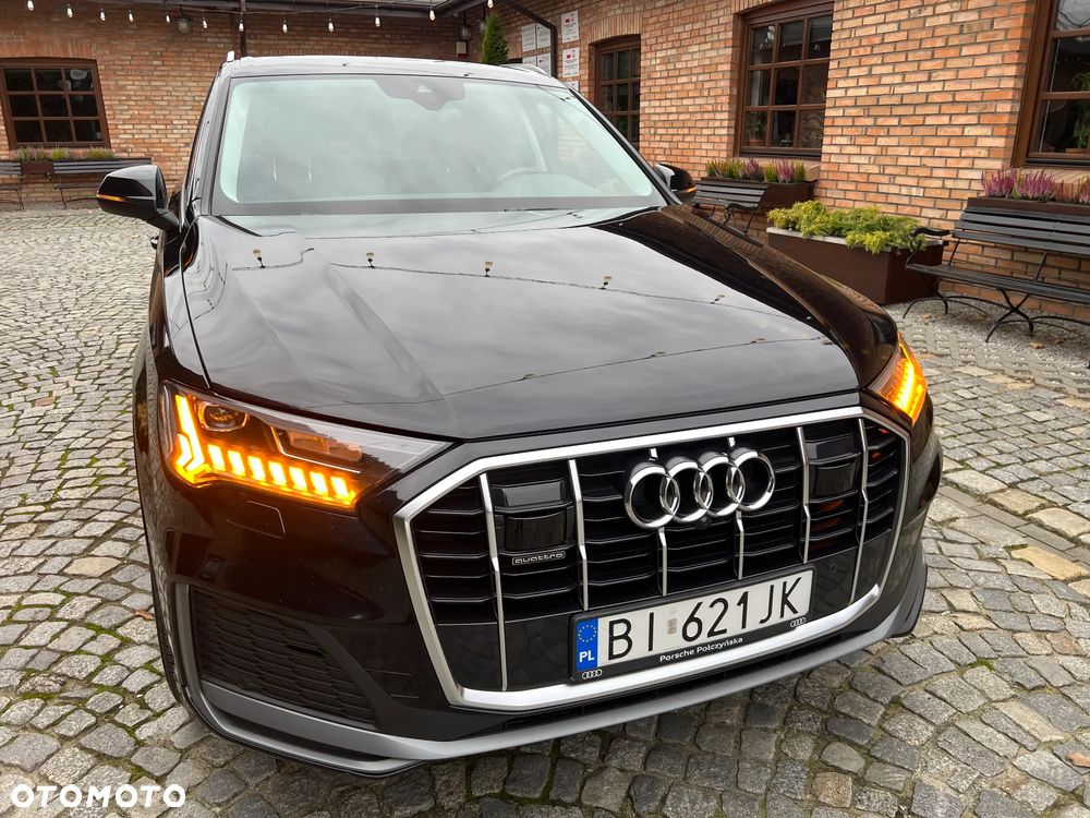 Audi Q7 - 1