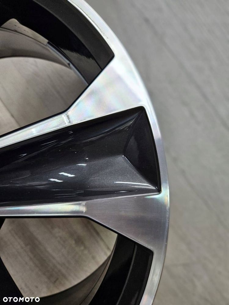 Felga Seat Ateca 7Jx17H2 Et45 5x112 - 9