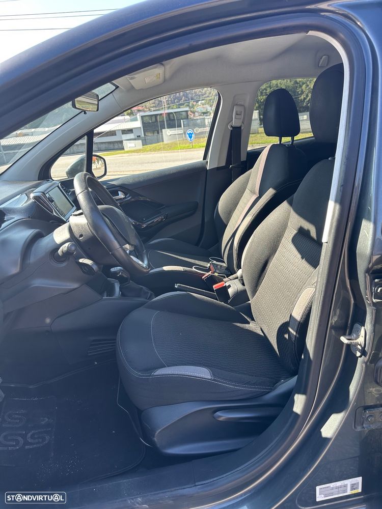 Peugeot 208 1.2 PureTech Active - 10