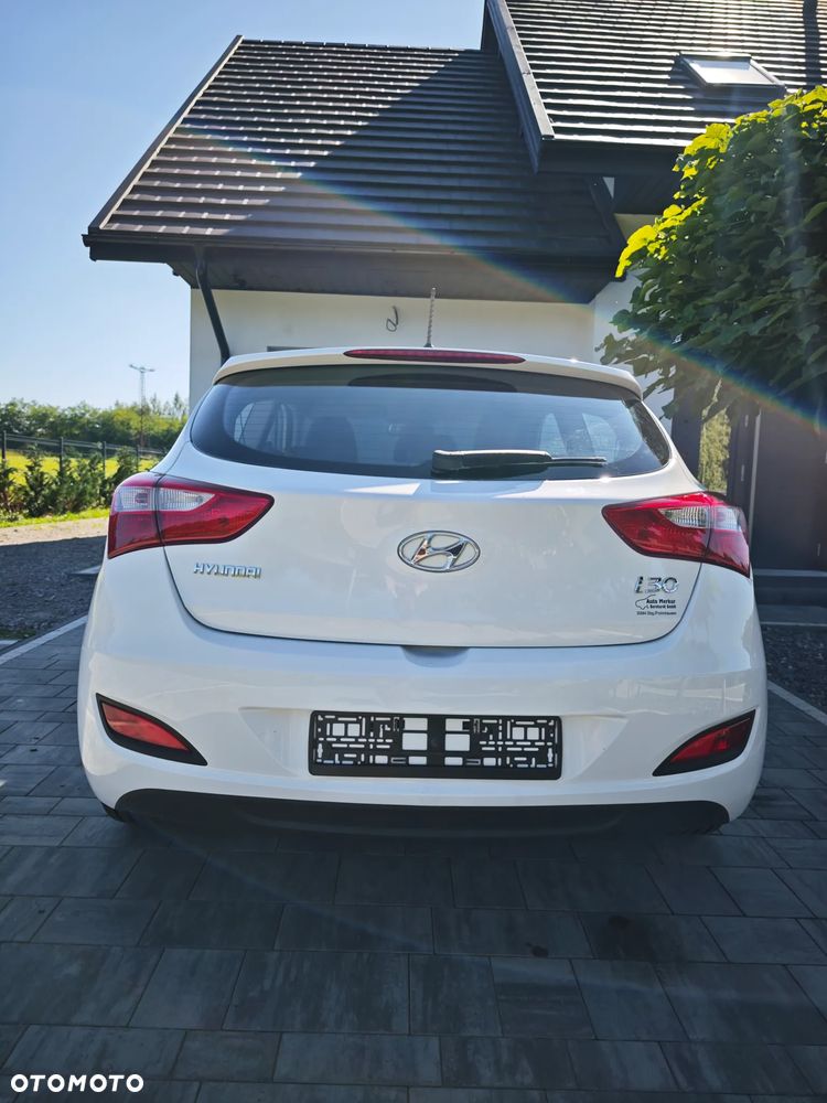 Hyundai i30 1.4 Classic + - 6