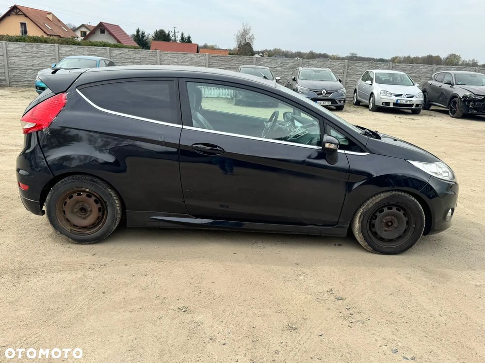 Ford Fiesta 1.4 Titanium EU5 - 10