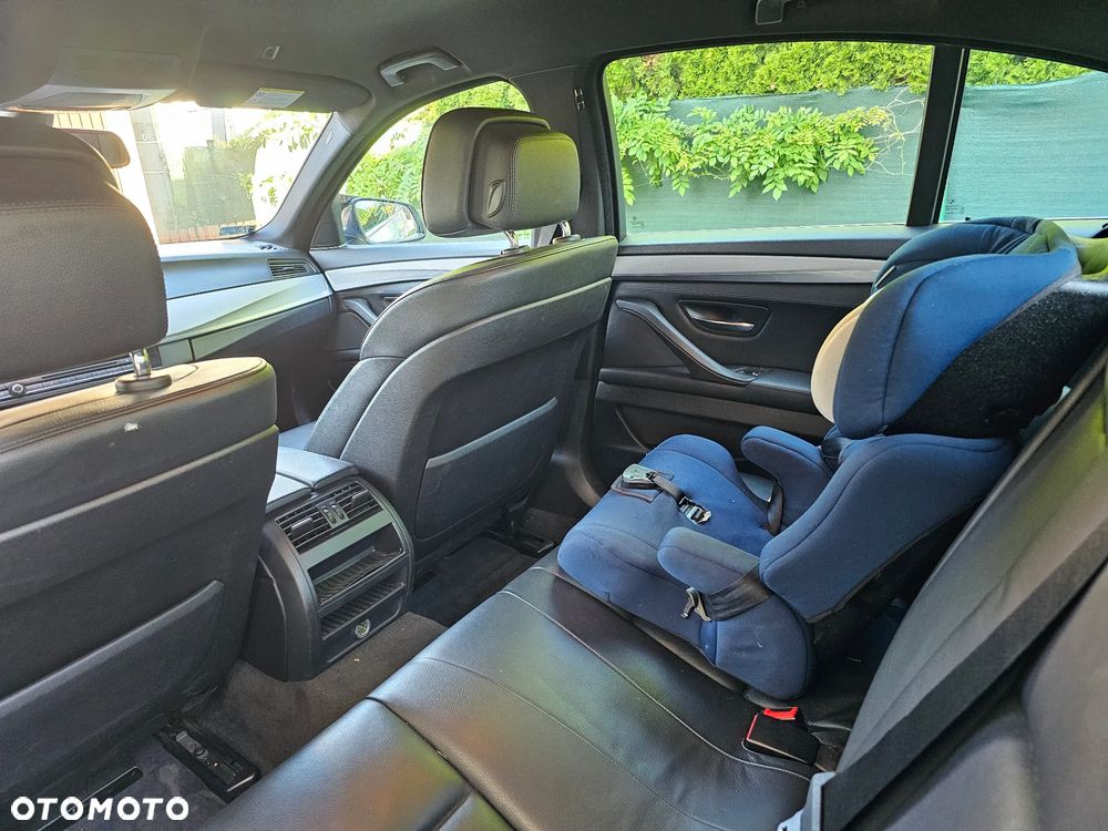 BMW Seria 5 520d Sport-Aut BluePerformance - 13