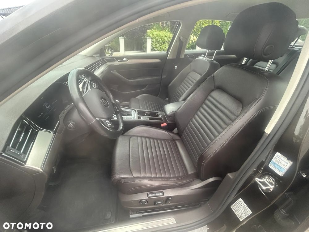 Volkswagen Passat 2.0 TDI BMT Highline DSG - 11