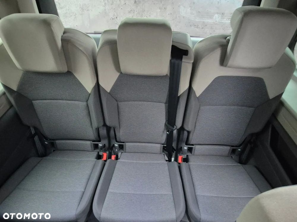 Volkswagen Multivan 2.0 TDI L2 Family DSG - 17