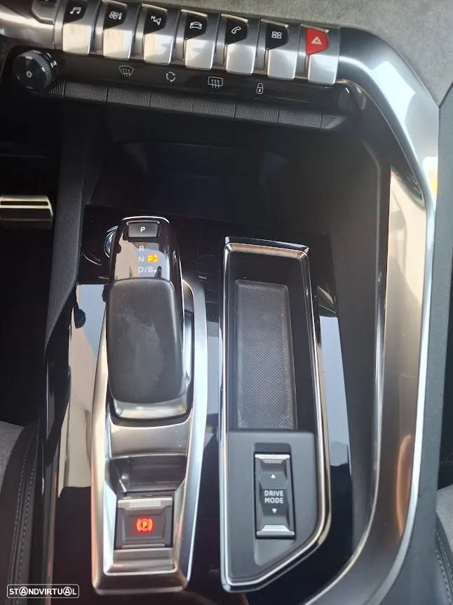 Peugeot 3008 1.6 Hybrid GT Line e-EAT8 - 11