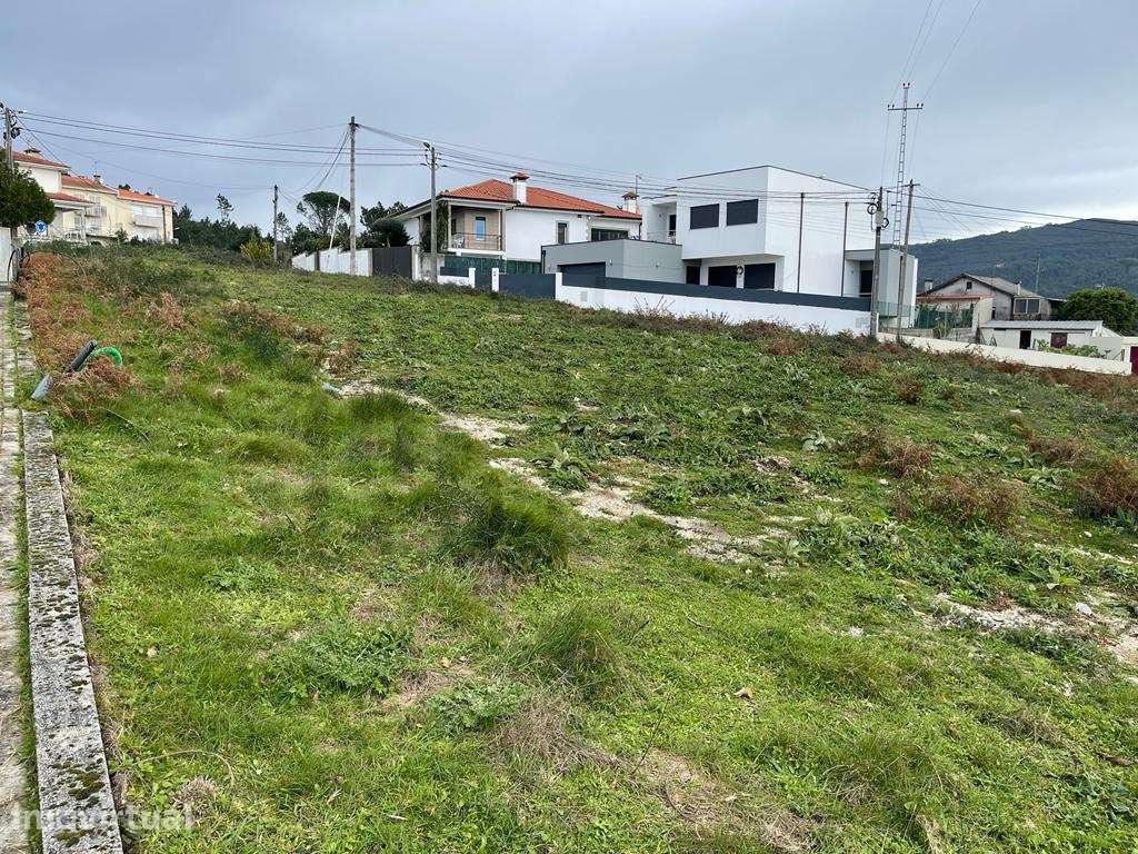 Vendem-se 3 Lotes Moradias- Braga- S. Mamede - Grande imagem: 3/15
