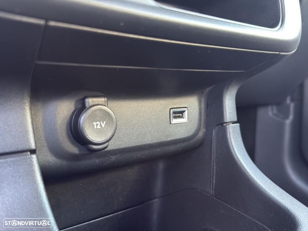 Citroën C3 1.2 PureTech Shine - 20