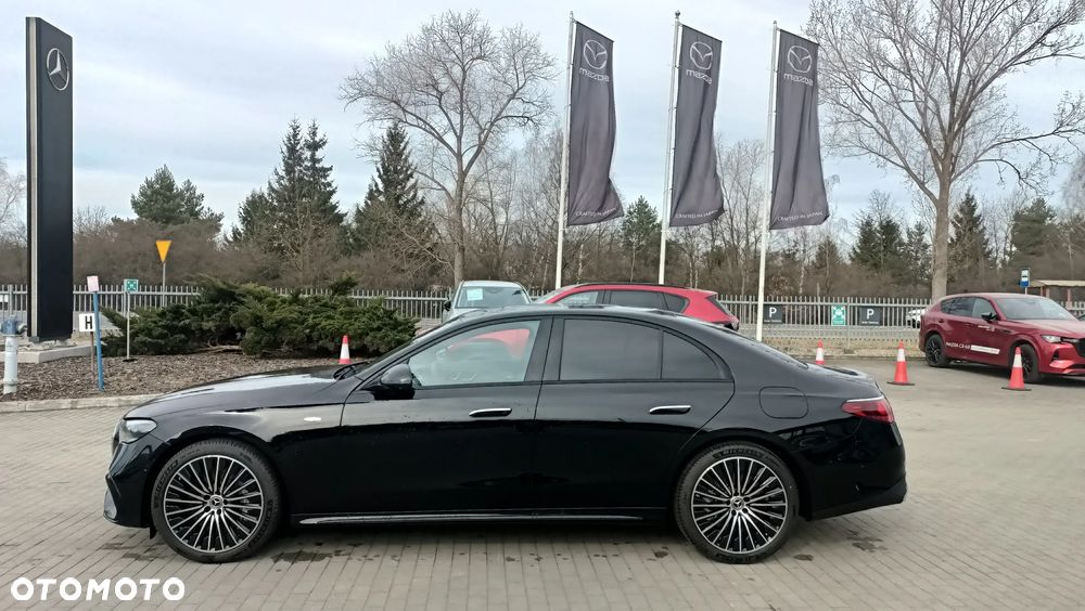 Mercedes-Benz Klasa E 300 de PHEV 4-Matic AMG 9G-Tronic - 4