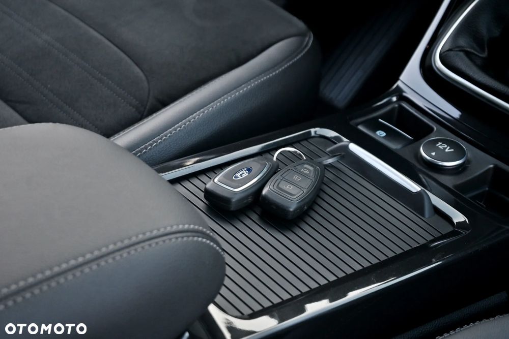 Ford Kuga 1.5 EcoBoost FWD ST-Line ASS - 26