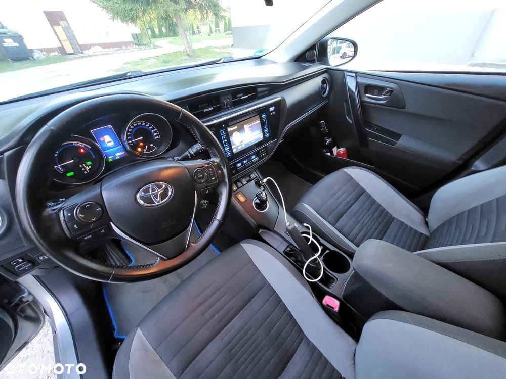 Toyota Auris 1.8 HSD Luna - 16