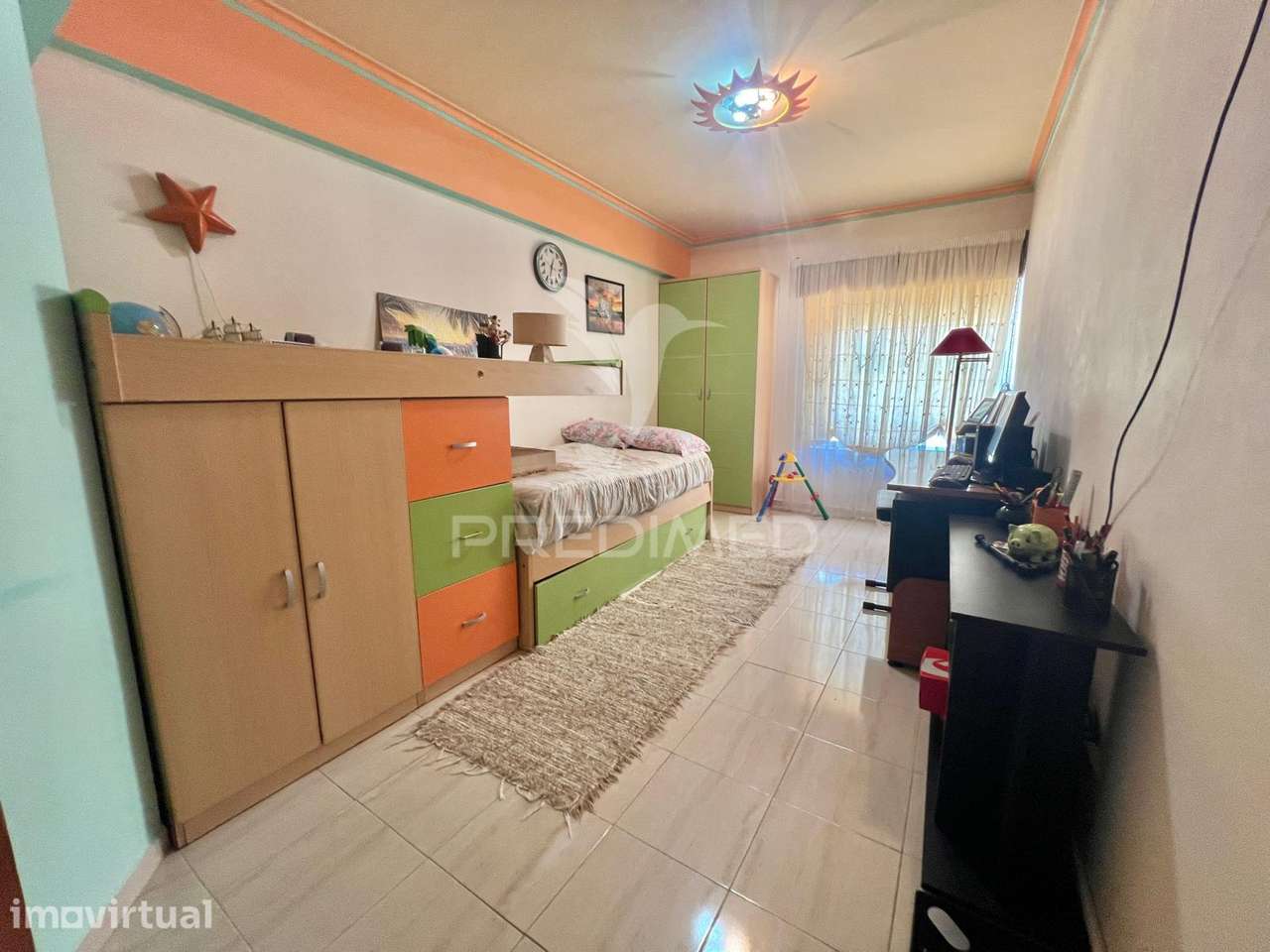 Apartamento T2 com Terraço, Varandas e 2 Arrecadações - Vialonga