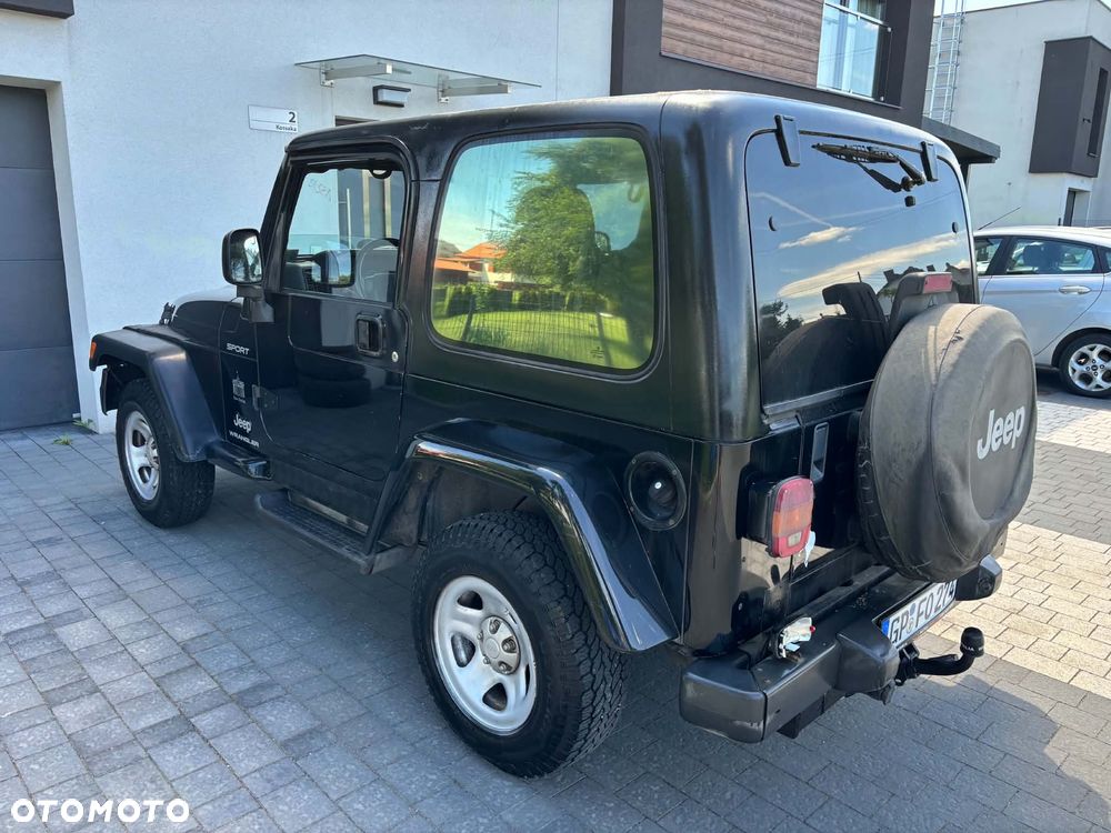 Jeep Wrangler 2.4 Sport - 11