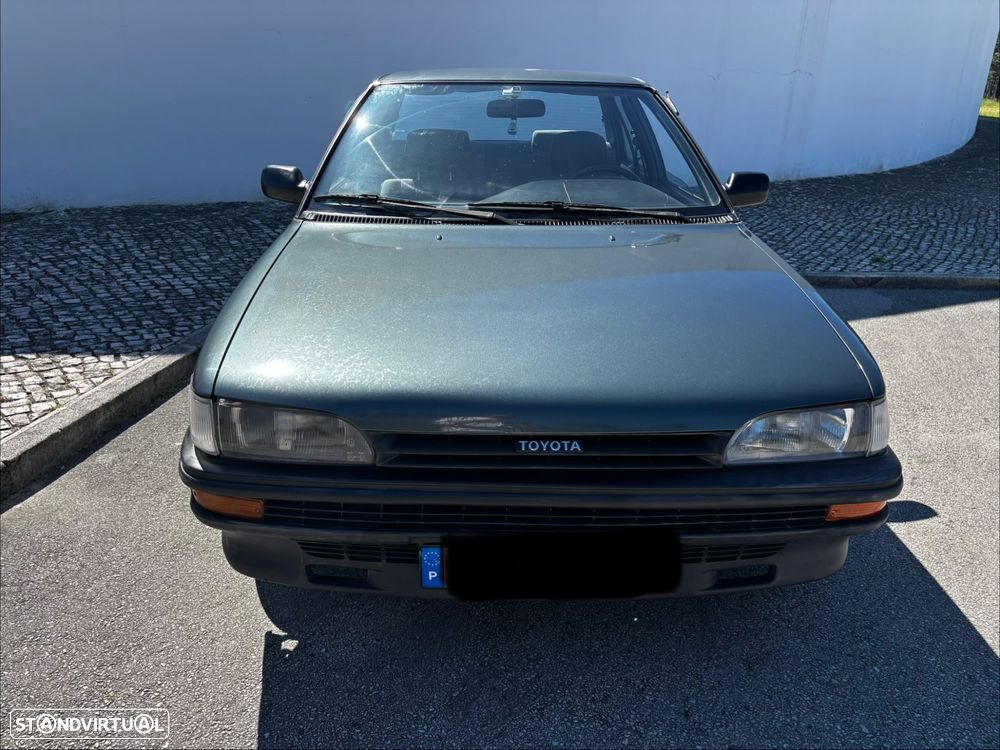Toyota Corolla Sedan 1.3 XL 12V - 19