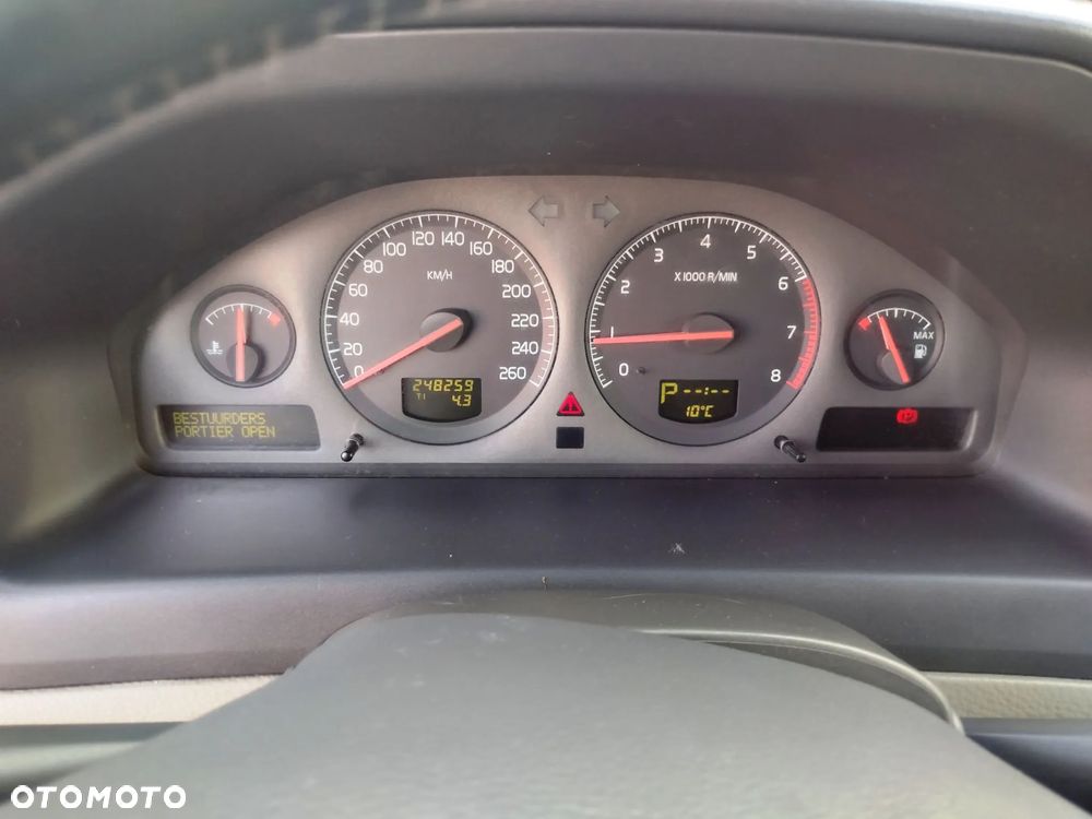 Volvo S60 2.4 Kinetic - 38