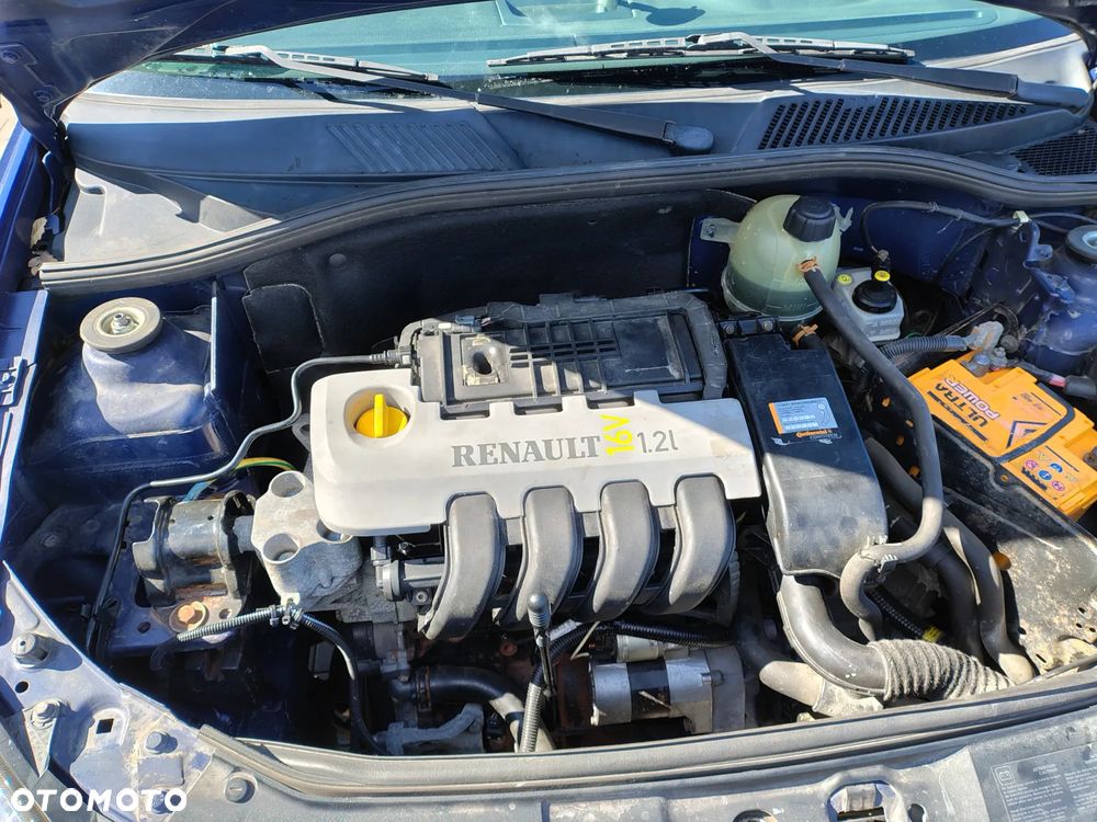 Renault Clio 1.2 16V Authentique - 10