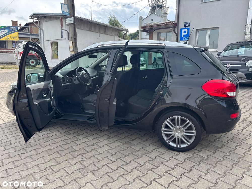 Renault Clio TCe 100 TomTom Edition - 11