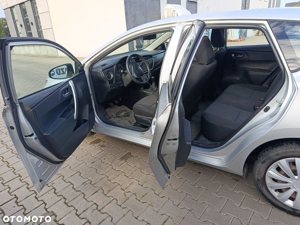 Toyota Auris 1.6 Active - 8