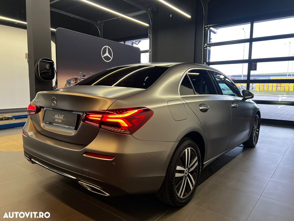 Mercedes-Benz A 250 e 8G-DCT - 4