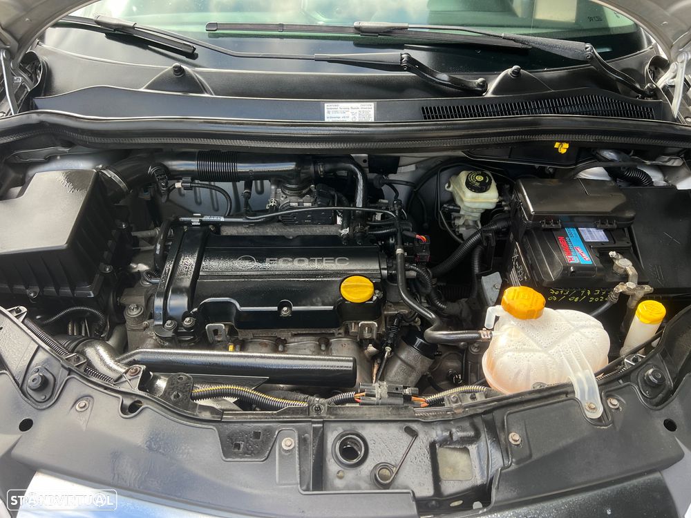 Opel Corsa 1.2 Cosmo - 9