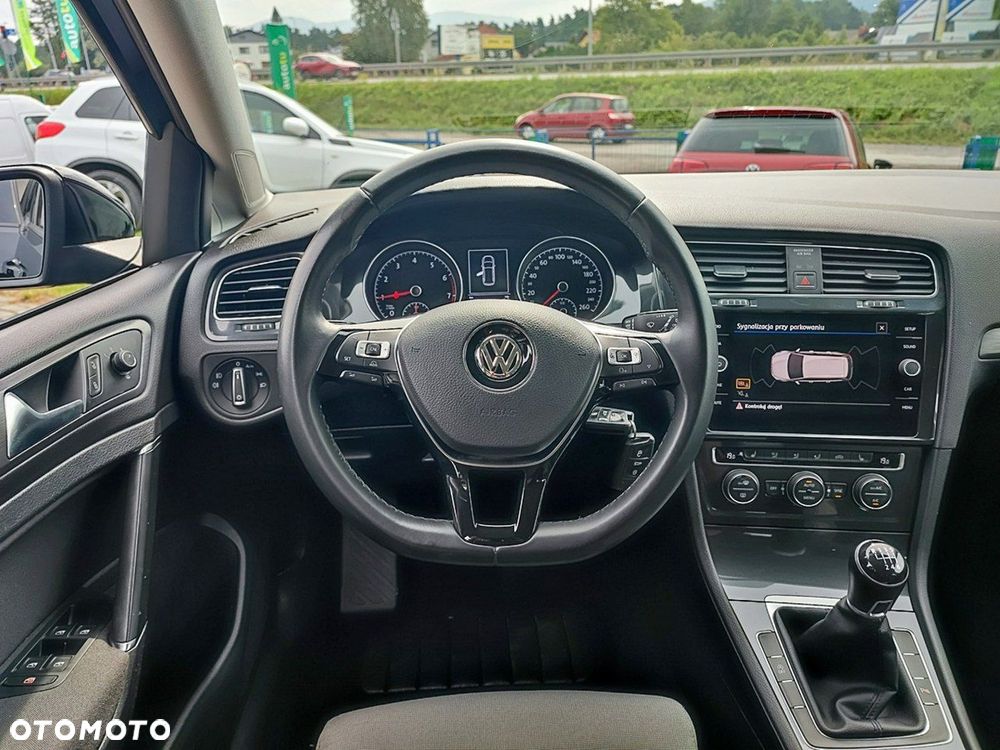 Volkswagen Golf 1.0 TSI (BlueMotion Technology) Comfortline - 25