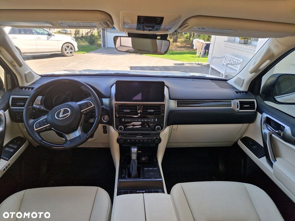 Lexus GX - 15